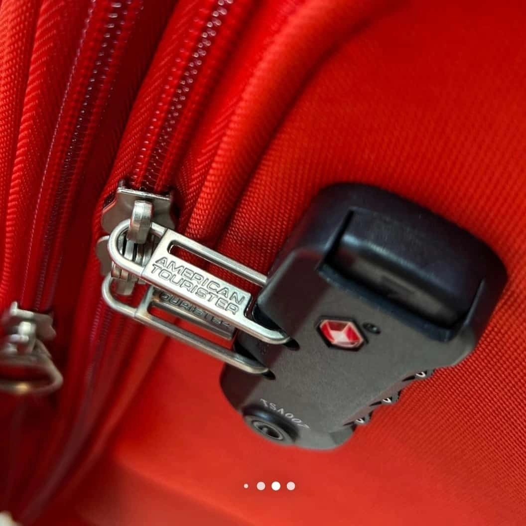 American Tourister Deep Dive - Set of 3 Expandable Red