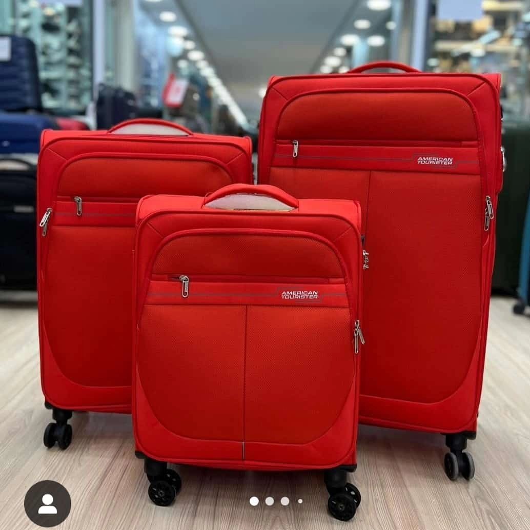American Tourister Deep Dive - Set of 3  Expandable Red